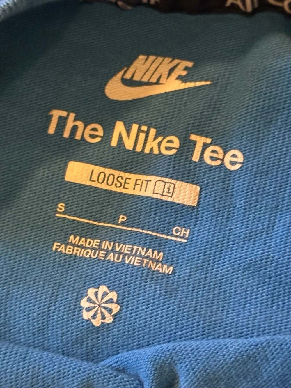 Kids Nike ACG The Nike Tee Loose Fit Blue Graphic T-Shirt Small